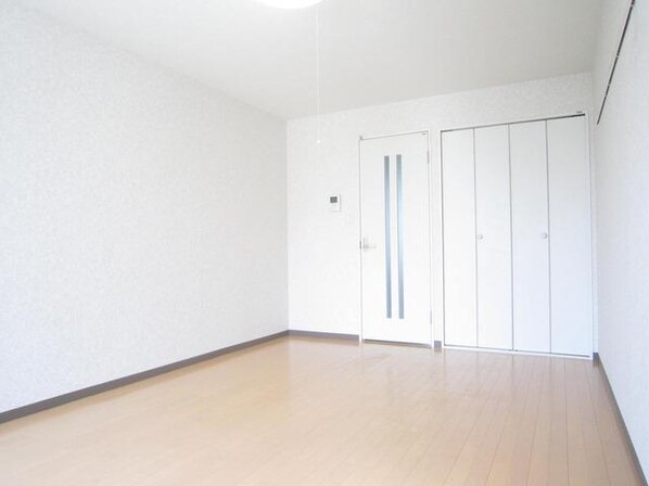 リリックコートハイビスカスの物件内観写真